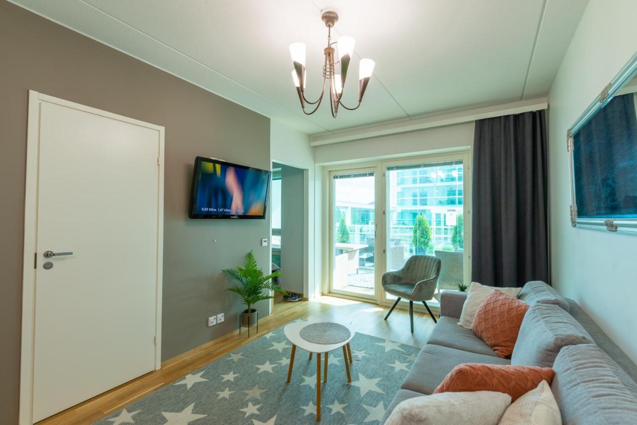 Starhomes Double Lux 7 Oulu Exterior photo